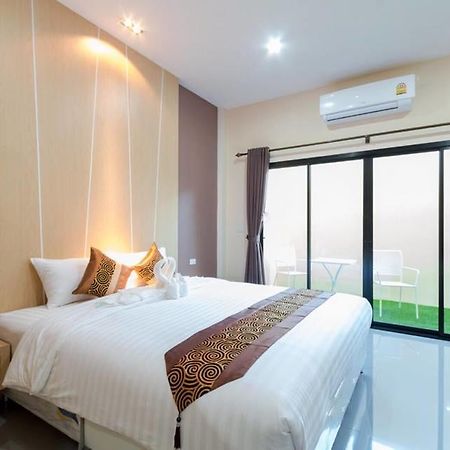 The Tide Resort Накхонситхаммарат Экстерьер фото